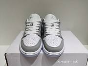 Air Jordan 1 Low Wolf Grey - DC0774-105 - 3