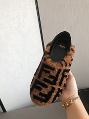 Fendi Brown sheepskin slippers - 8P8082AD7MF0R7R - 4