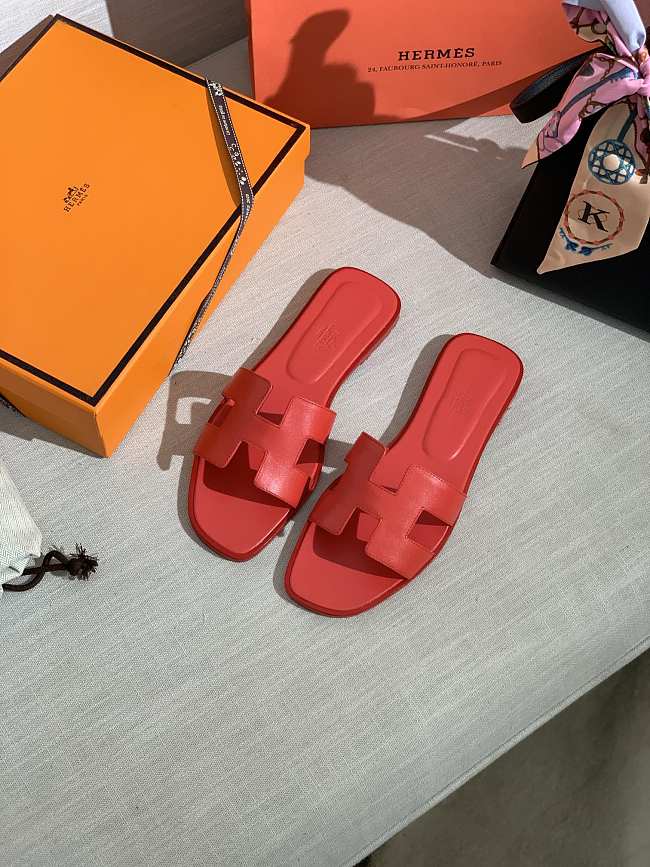 Hermes Slides 00033 - 1