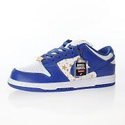 Nike SB Dunk Low Supreme Stars Hyper Royal (2021) - DH3228-100 - 2