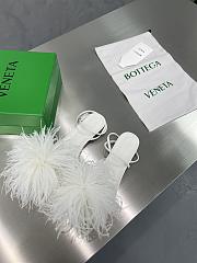 	 Bottega Veneta White Feather Dot Sandals - 4