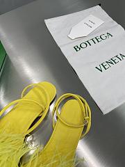 Bottega Veneta Yellow Feather Dot Sandals - 2