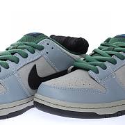 Nike Dunk SB Low Maple Leaf Central Park - 313170-021 - 5