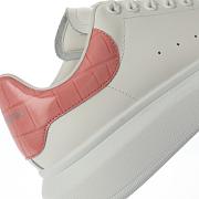 Alexander McQueen Oversized Pastel Pink Embossed Patent Croco - 553770WHGP79084 - 5