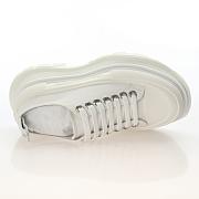 Alexander McQueen Tread Slick Low Lace Up White White - 611705W4MV29000 - 2