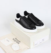 Alexander McQueen Oversized Black White - Alexander McQueen Oversized Black White - 2