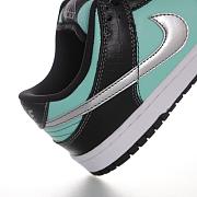 Nike Dunk SB Low Diamond Supply Co. 