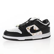 Nike SB Dunk Low Supreme Stars Black (2021)  - DH3228-102 - 3