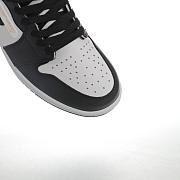 Air Jordan 1 Retro Black White - 555088-010  - 4