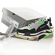 Balenciaga Triple S Mr. Porter Neon Green 2018 - 516590 W09O6 9063 - 2