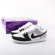  Nike SB Dunk Low Chlorophyll - BQ6817-011 - 3