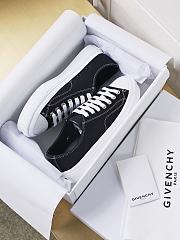 Givenchy City 4G 00590 - 5