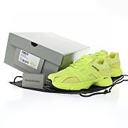 Balenciaga Phantom Yellow - 678869W2E933310 - 5