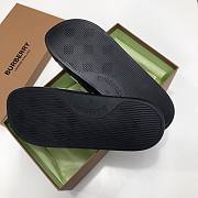 	 Burberry Embossed Logo Slides Black White - 5