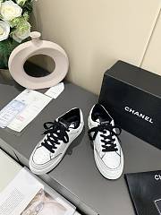 Chanel 22P Trainer Black White - 4