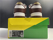 Nike SB Dunk Low Supreme Stars Barkroot Brown (2021) - DH3228-103 - 4