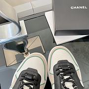 	 Chanel Low Top Sneaker White Beige Green - 3