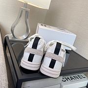 	 Chanel Low Top Trainer CC White Beige - 3