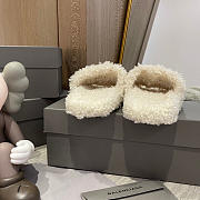 	 Balenciaga Furry Slide White  - 2