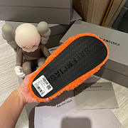 	 Balenciaga Furry Slide Orange - 4