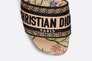 Dway Slide Beige Multicolor Raffia Embroidered with Dior Petites Fleurs Motif - KCQ308FEJ_S03J - 5