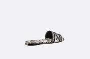 Dway Slide White and Black Embroidered Cotton with Plan de Paris Motif - KCQ209KPY_S15W - 3