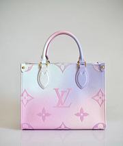 Louis Vuitton Onthgo PM Sunrise Pastel 25 x 19 x 11.5 cm - 5